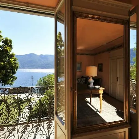 Villa Sleeps 9 *