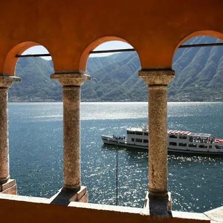 Sleeps 9 * Sala Comacina