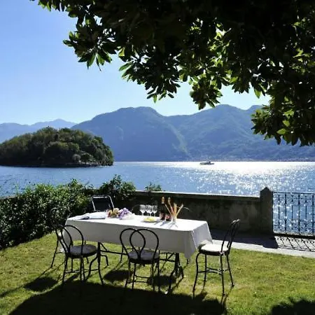 Sleeps 9 * Sala Comacina