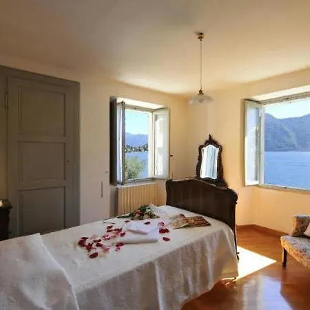 Villa Sleeps 9 *