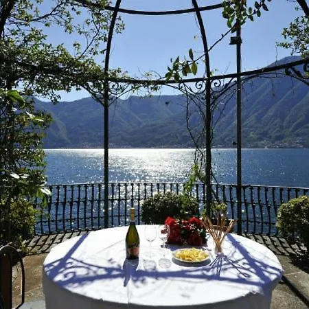 Sleeps 9 Sala Comacina